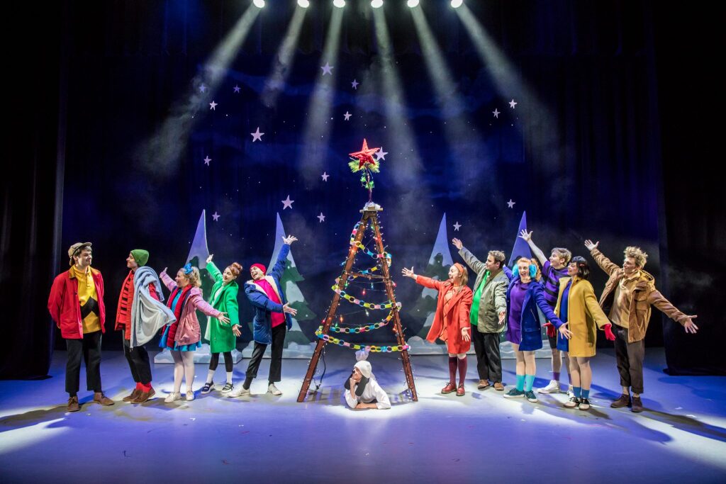 A Charlie Brown Christmas Live On Stage A Child Grows