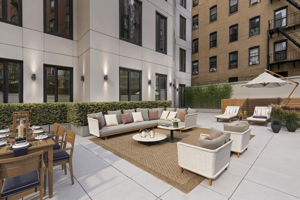 856 Washington